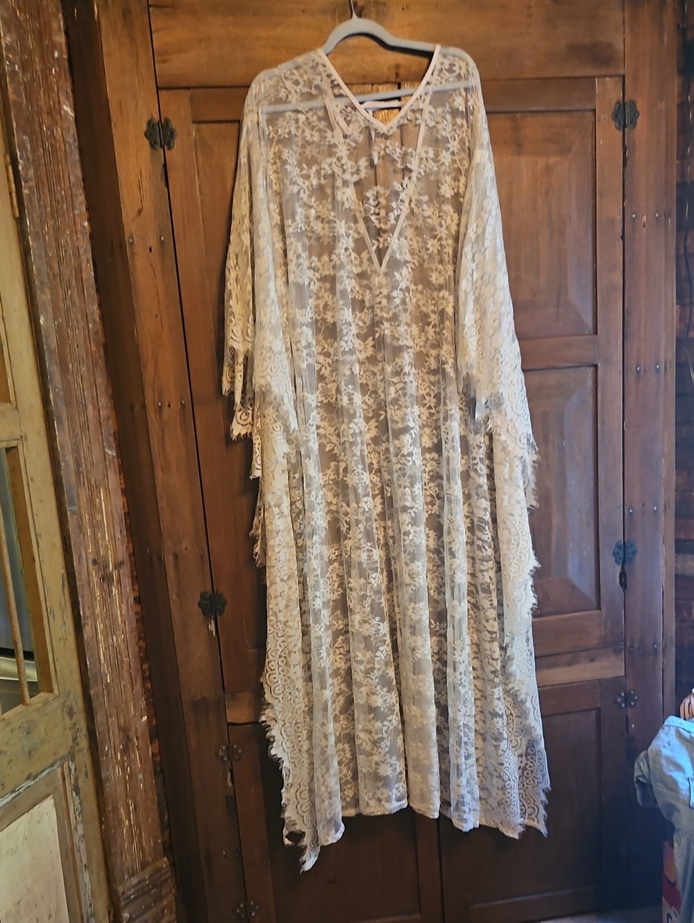 Source Unknown Ivory Floral Lace Maxi Coverup
